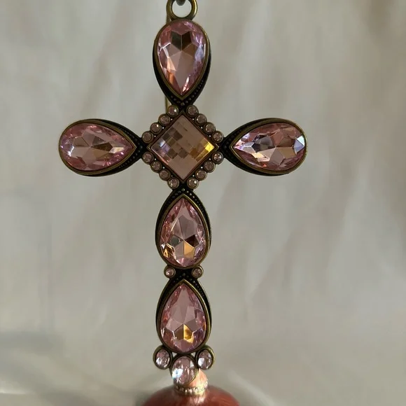 Kirkland Signature Pink and Gold Cross Ornament w/ Pink Stand - Picture 16 of 16